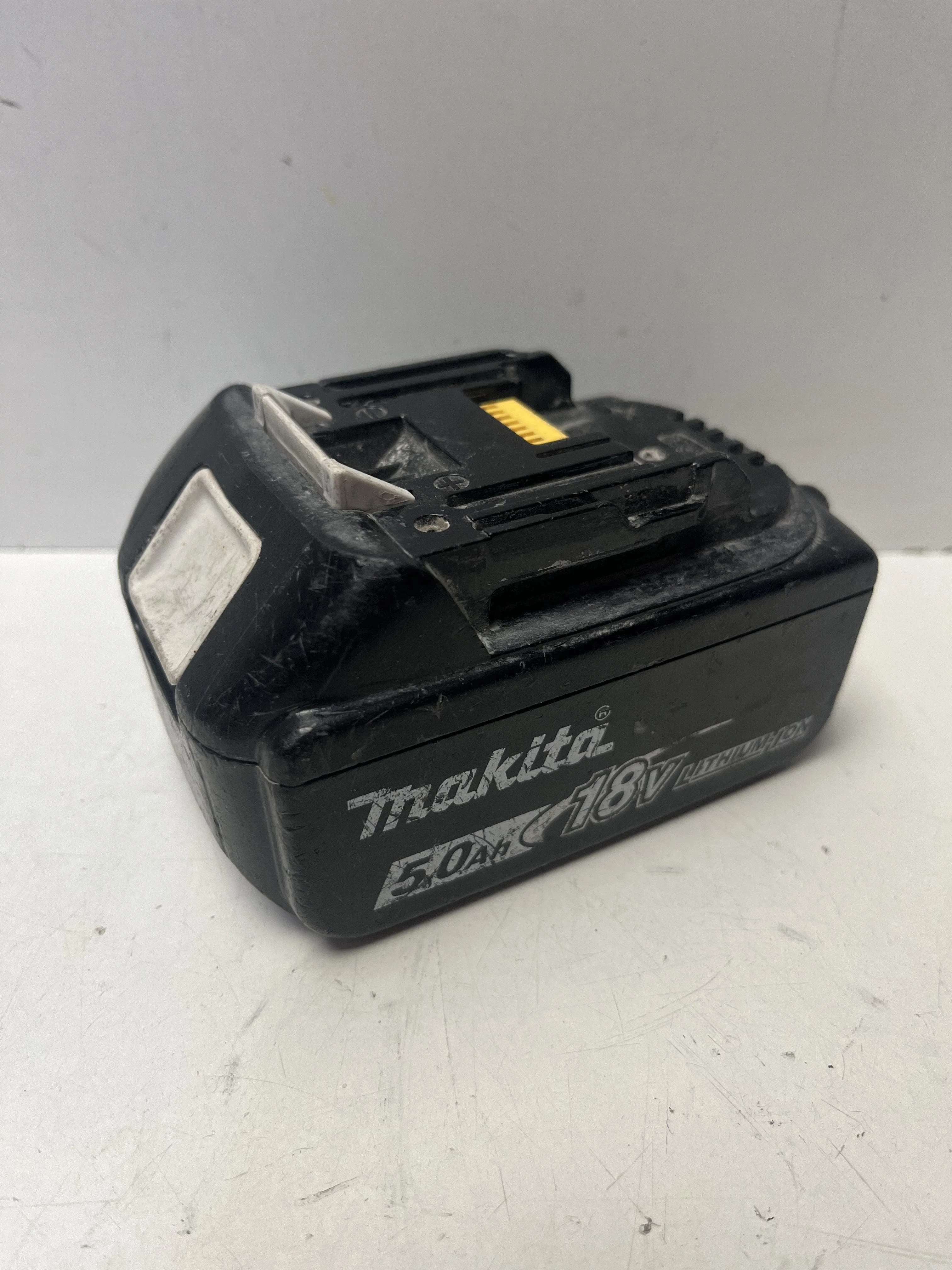 akumulator-makita-bl1850b-50ah-osiedle-teatralne-3u15-krakow