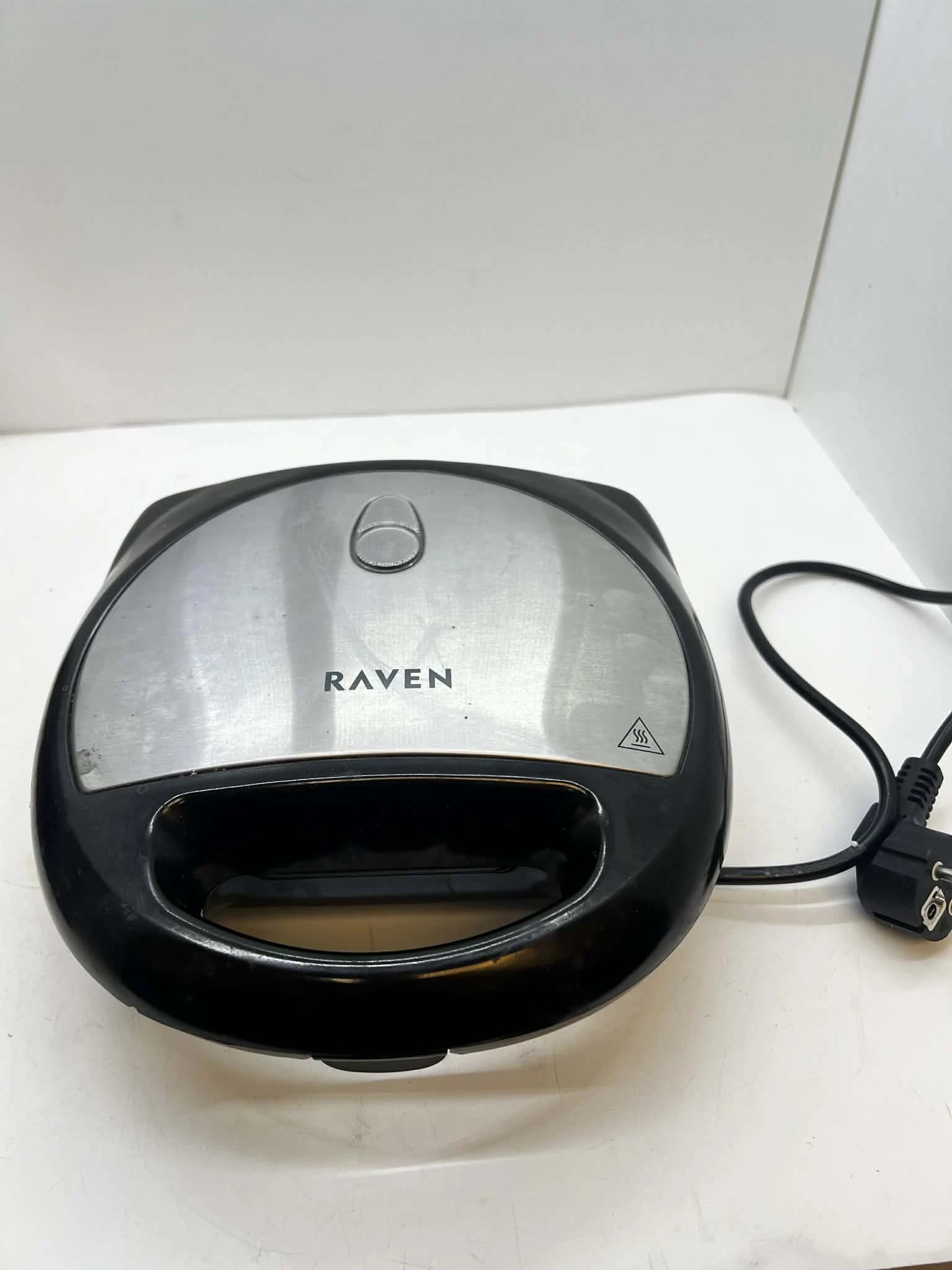 opiekacz-do-kanapek-raven-es003-komplet-moc-75000