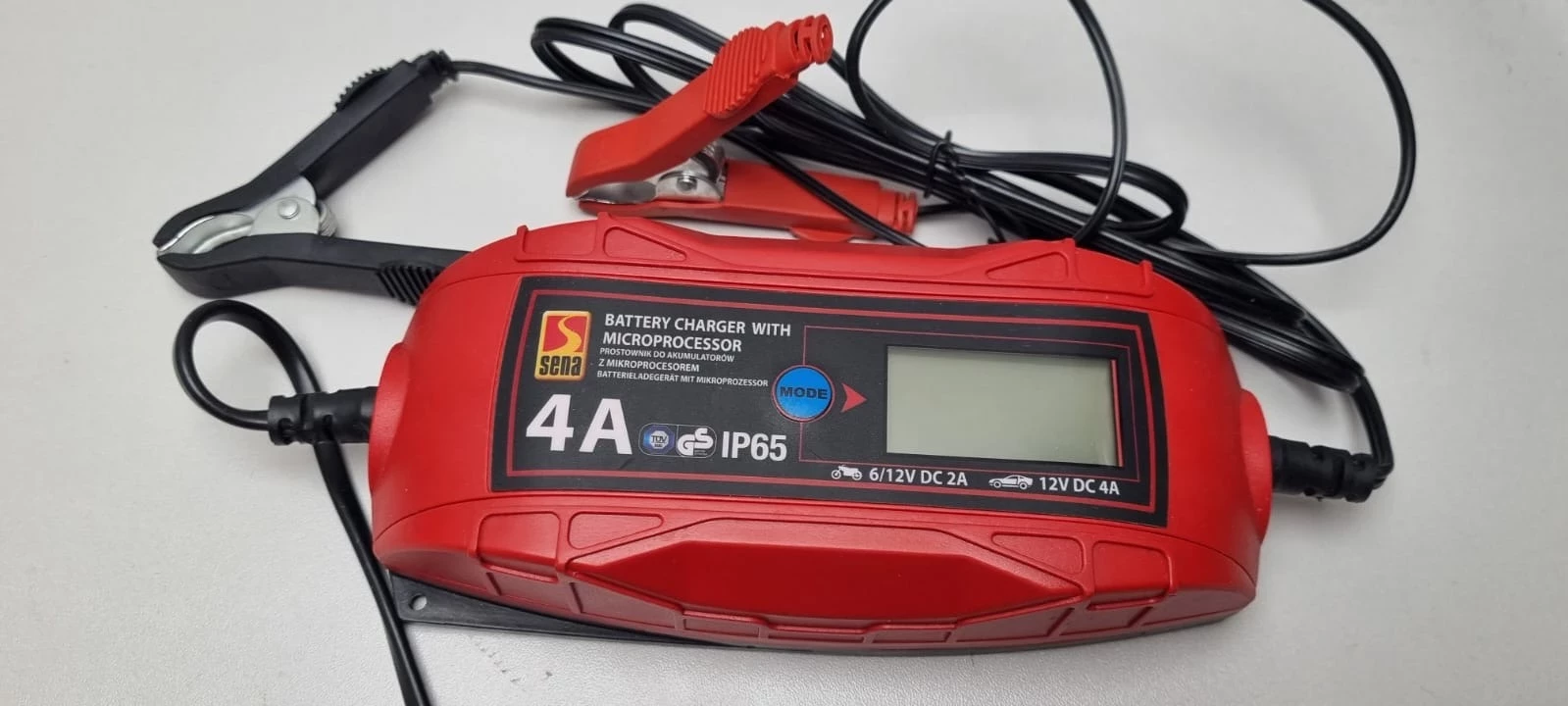 ladowarka-prostownik-automatyczny-do-akumulatora-6v-12v-4a-lcd-ip65-ce-tuv-stan-11323-2