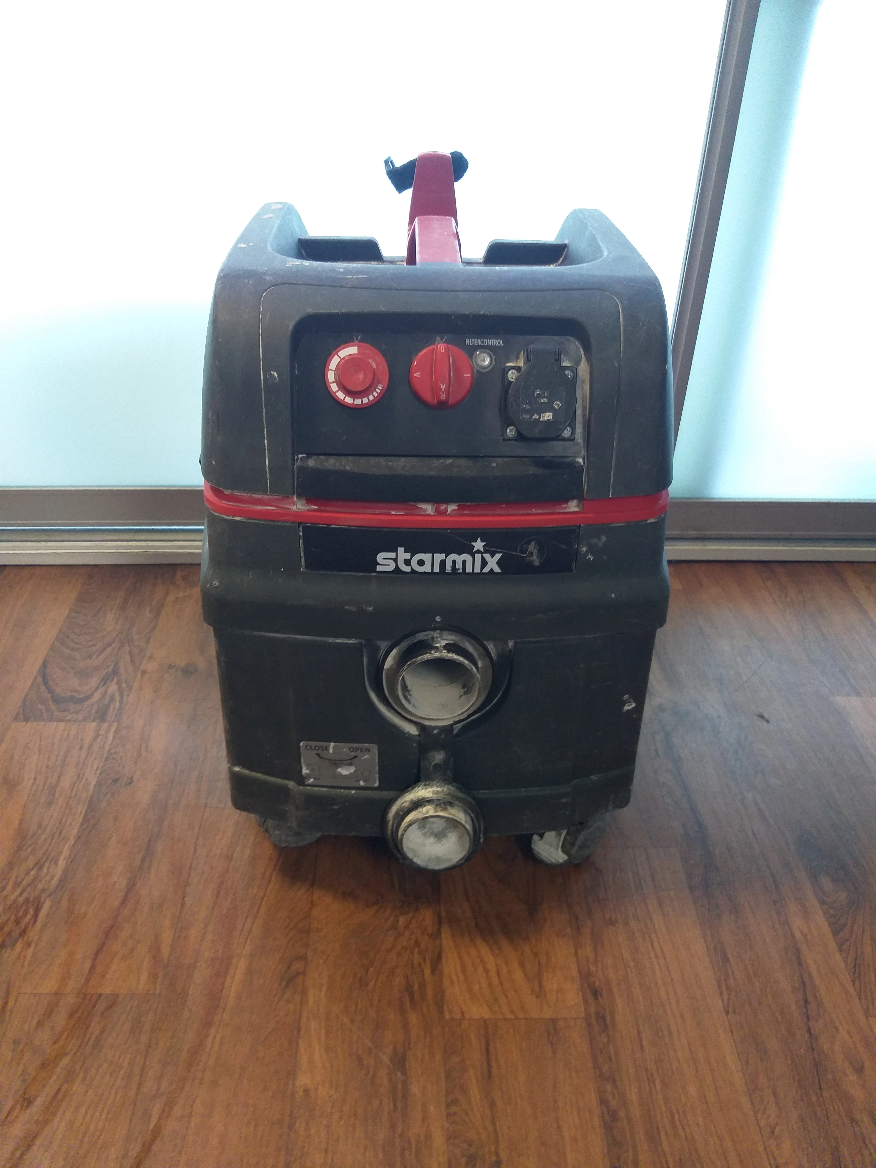 odkurzacz-przemyslowy-electrostar-l-1425-2023r-osiedle-wichrowe-wzgorze-paw121-poznan-ska-x