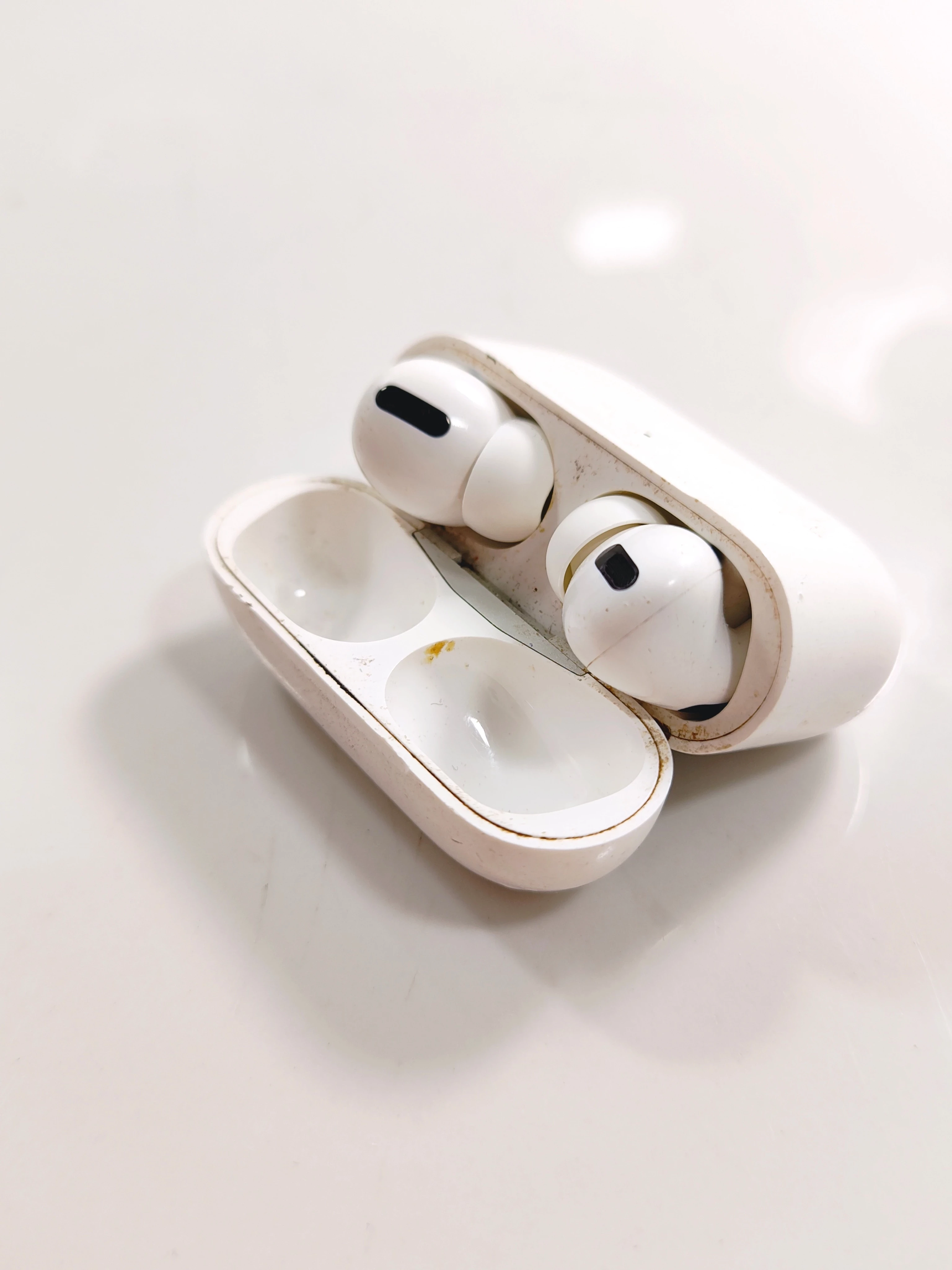 apple-airpods-pro-1-gen-a2190-oryginalne-etui-ladujace-poludniowa-38-przezmierowo-ska