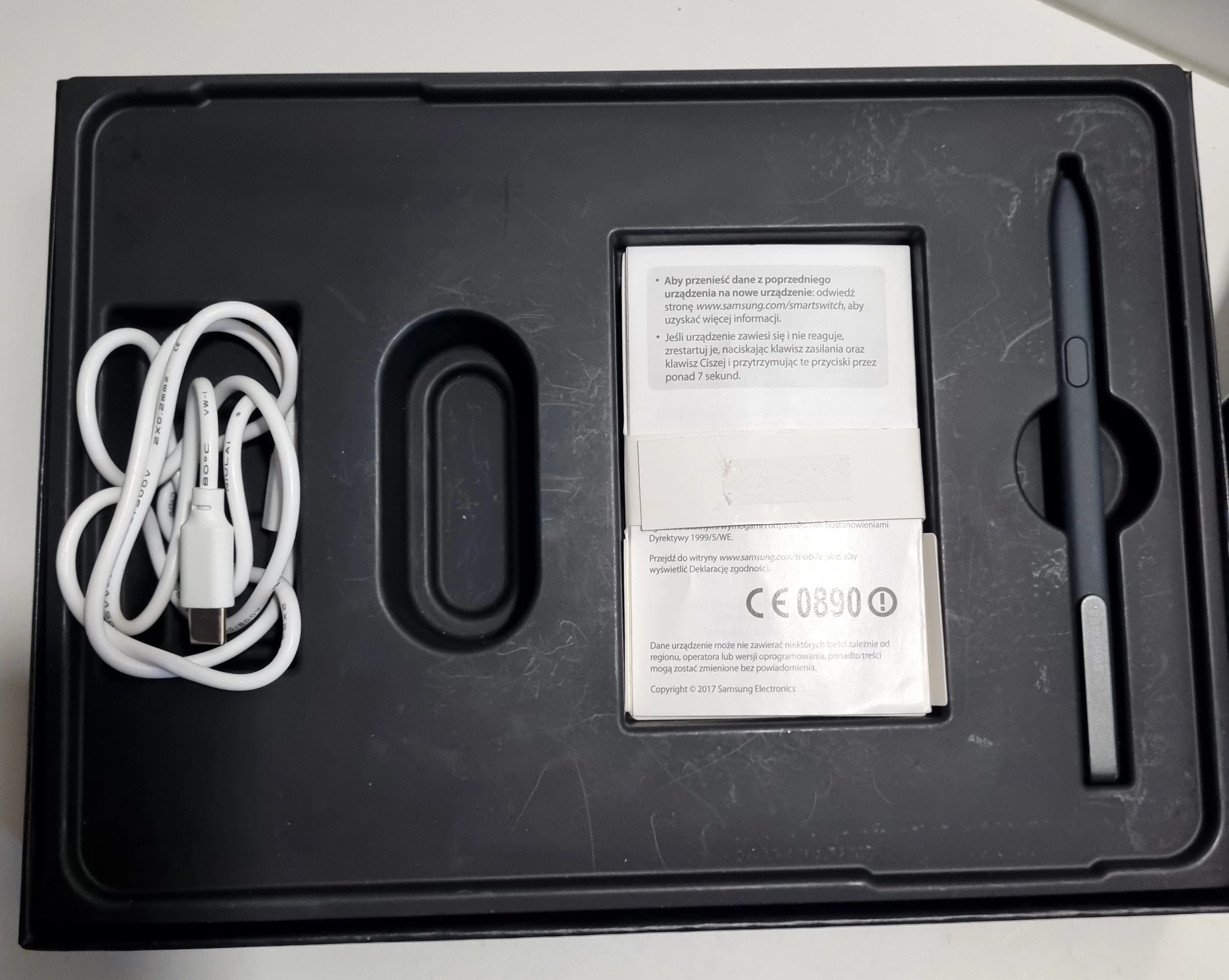 tablet-samsung-galaxy-tab-s3-97-32gb-lte-kod-producenta-sm-t825nzkaxeo