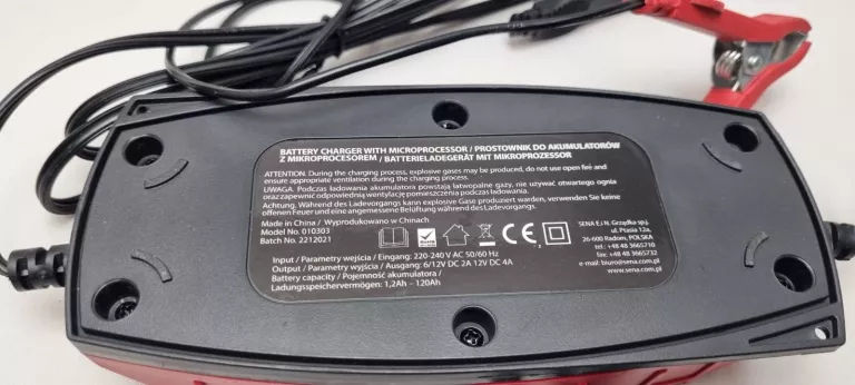 ladowarka-prostownik-automatyczny-do-akumulatora-6v-12v-4a-lcd-ip65-ce-tuv-natezenie-maksymalne-400