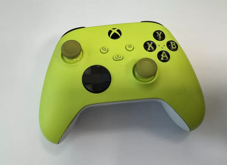 pad-do-konsoli-xbox-one-zielony-armii-krajowej-26-walbrzych-sj