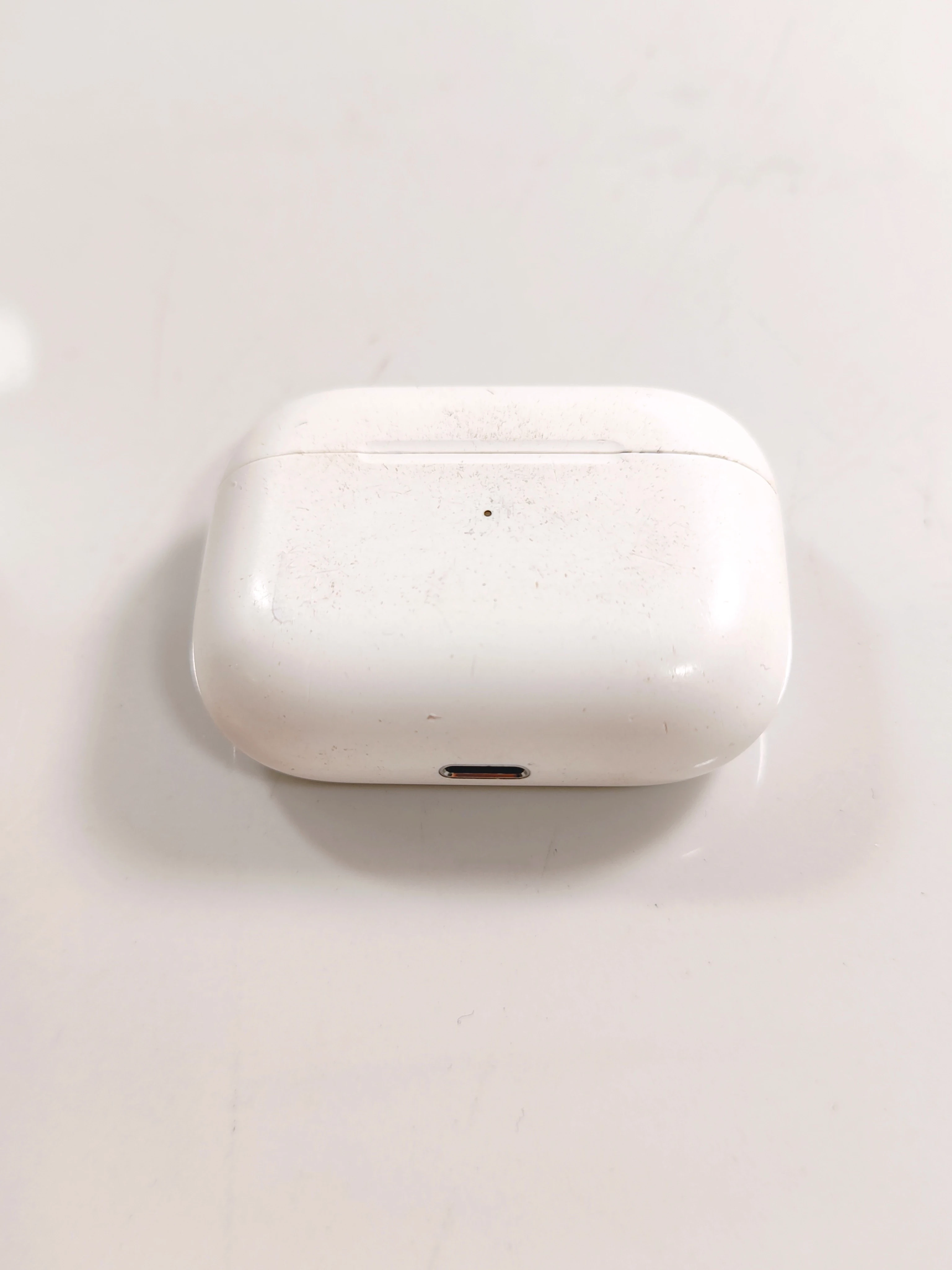 apple-airpods-pro-1-gen-a2190-oryginalne-etui-ladujace-ean-gtin-0190199246850