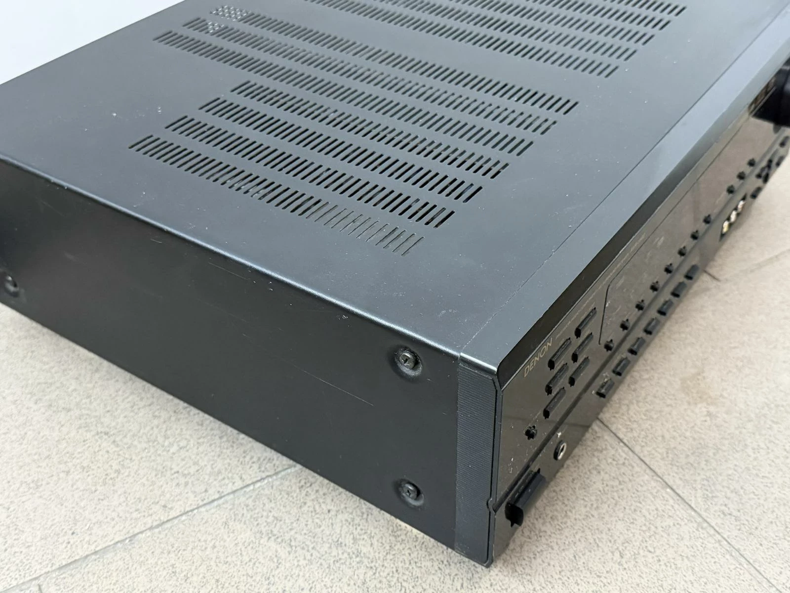 wzmacniacz-amplituner-denon-avr-1602-51-model-avr-1602