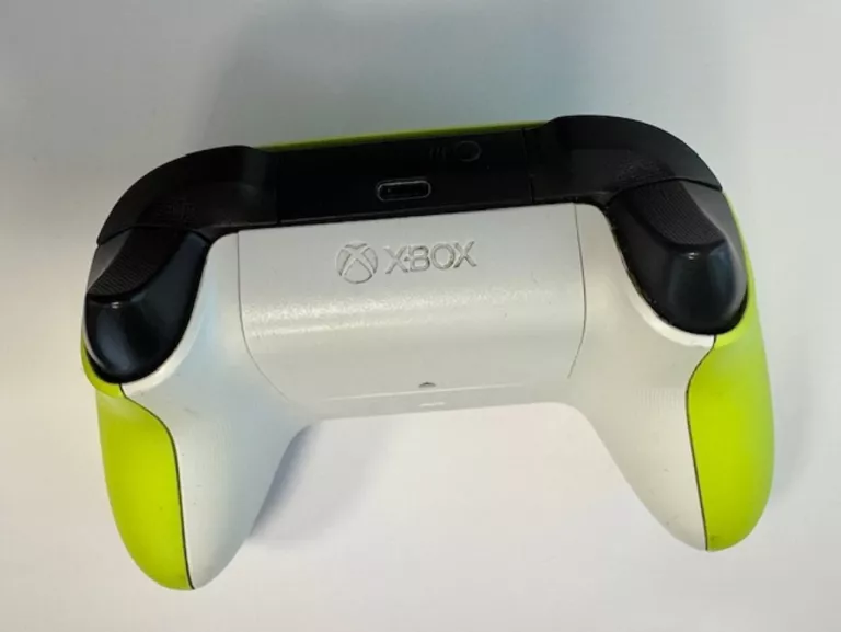 pad-do-konsoli-xbox-one-zielony-kod-producenta-001