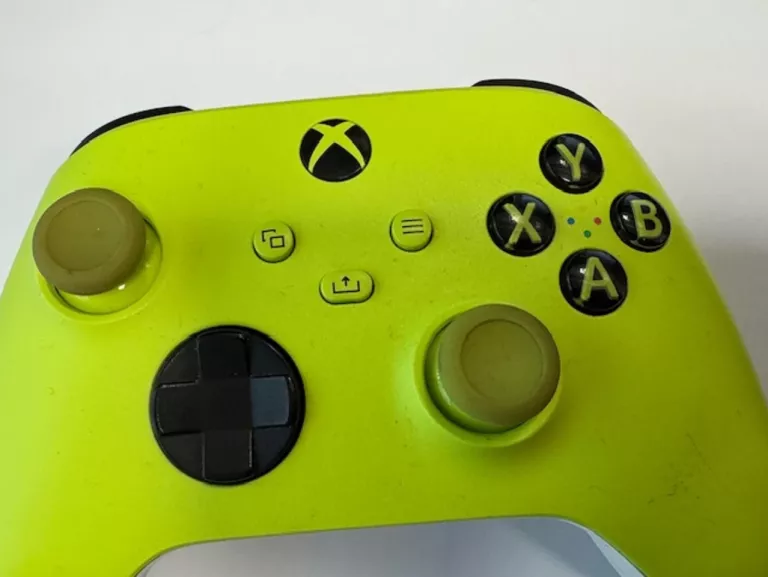 pad-do-konsoli-xbox-one-zielony-stan-11323-2