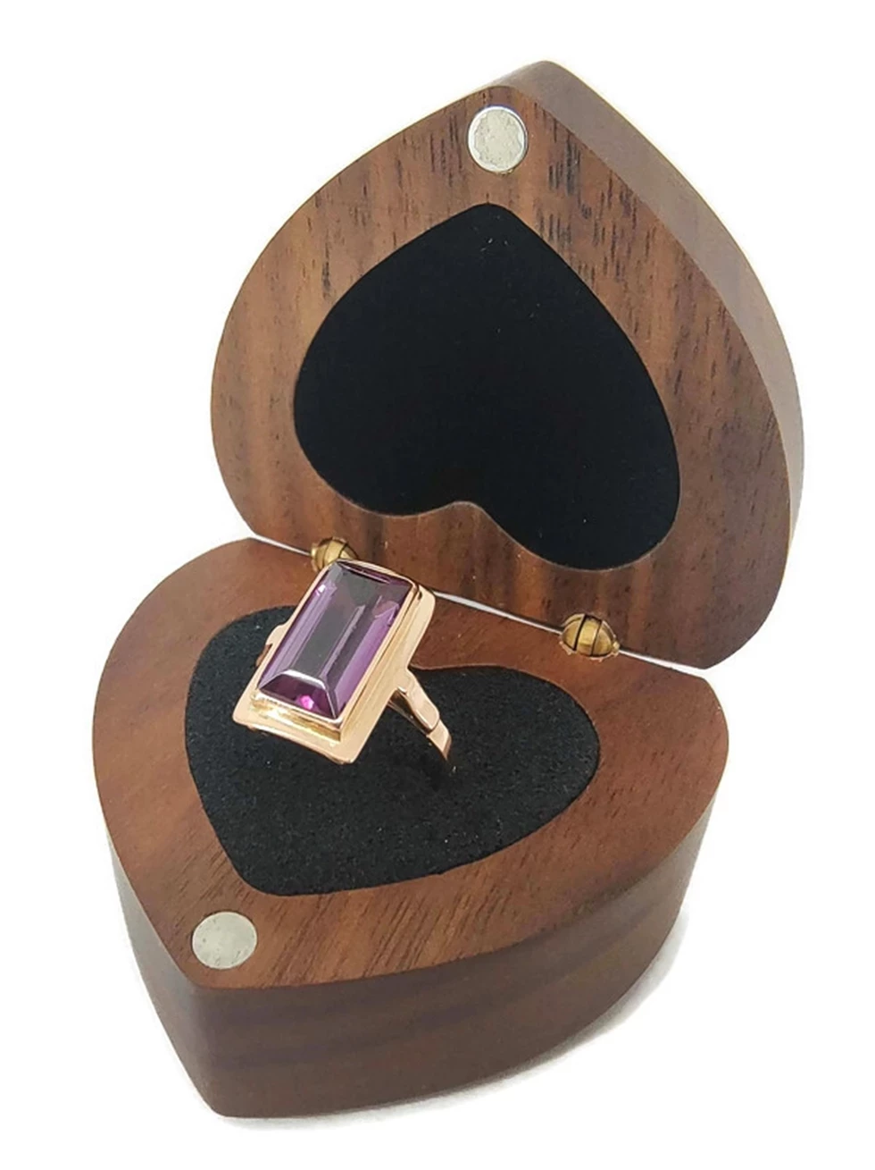 piekny-zloty-pierscionek-z-fioletowym-kamieniem-p585-371g-rozm16-stan-11323-2