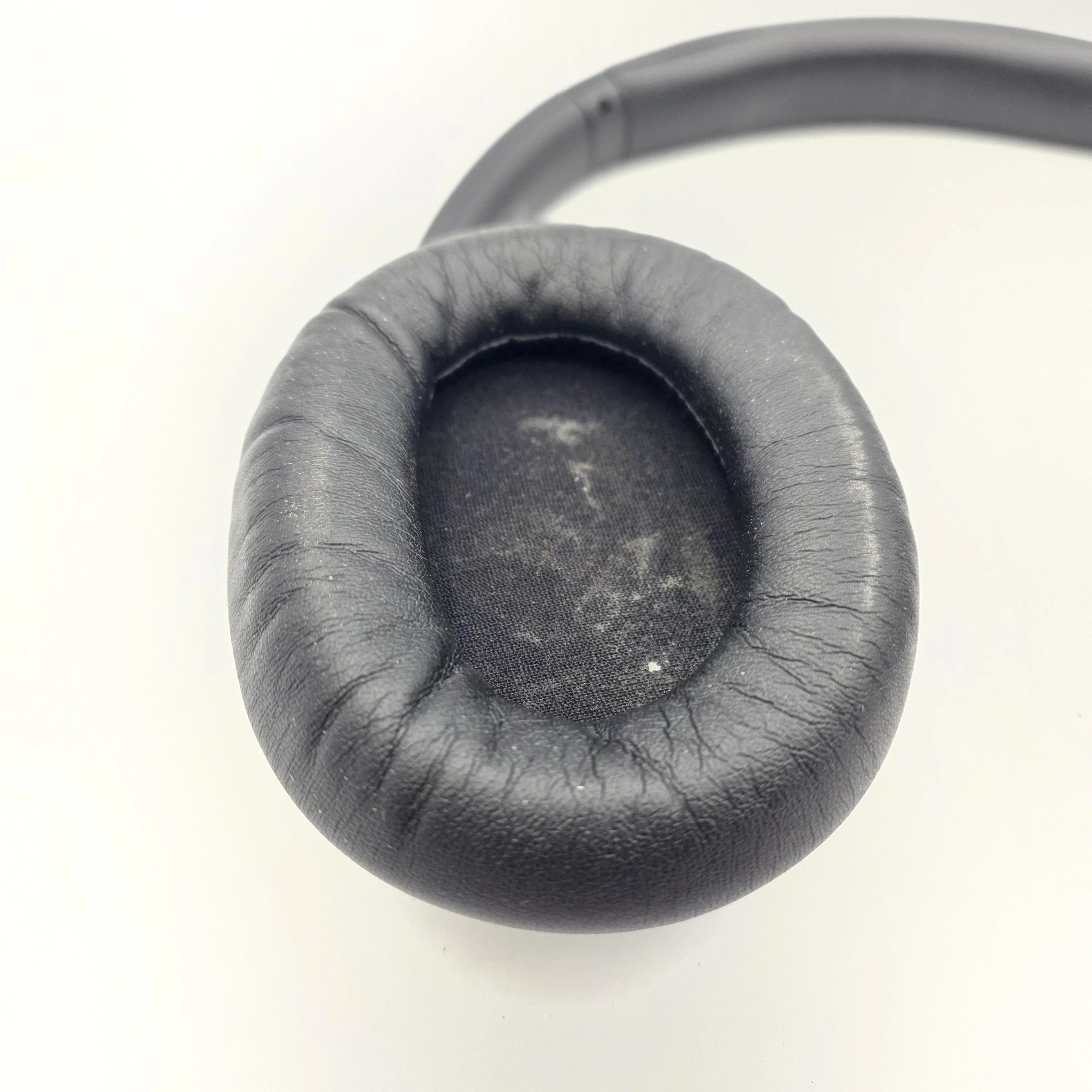 sluchawki-bezprzewodowe-nauszne-sony-whch720-rodzaj-sluchawek-203681-217745