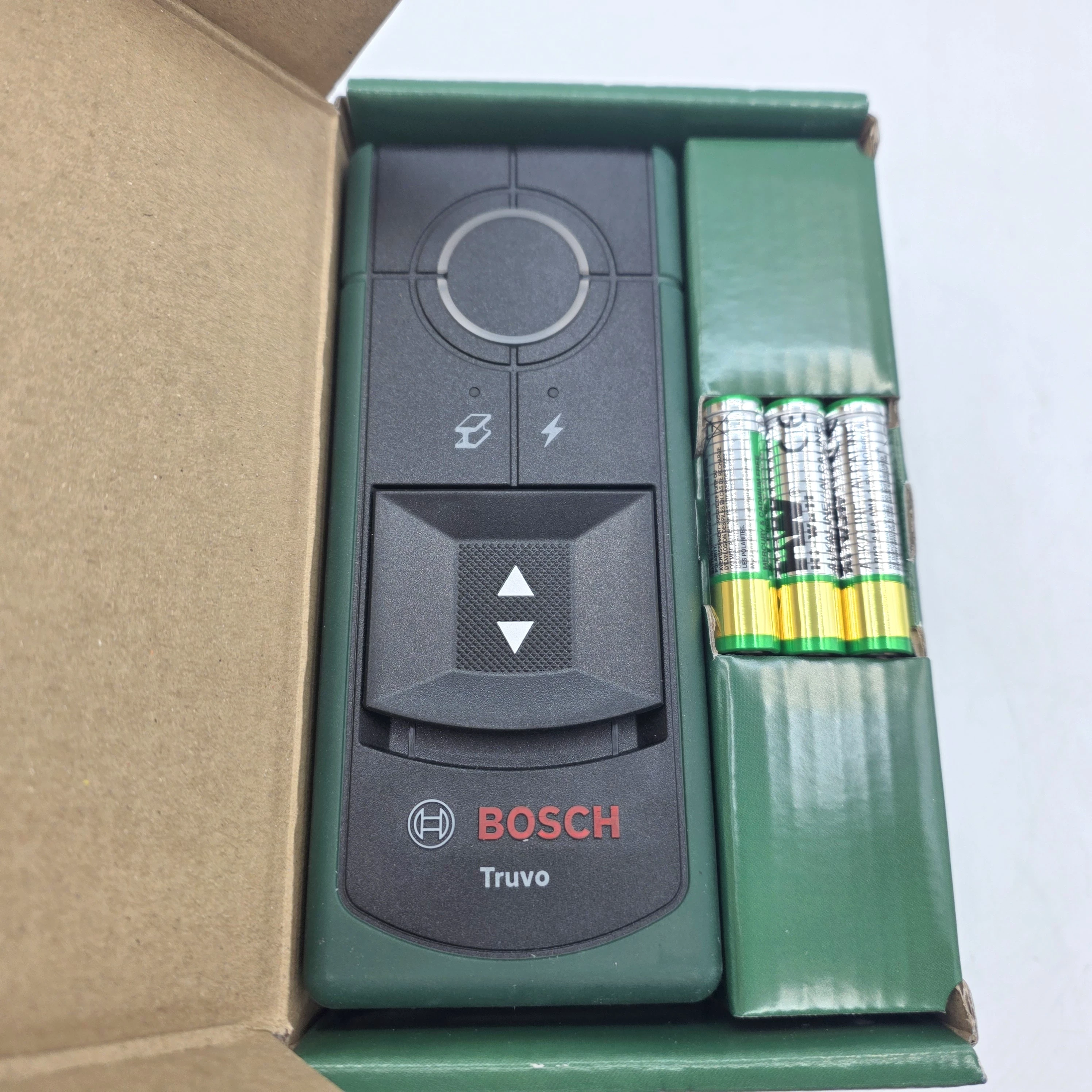 wykrywacz-metalu-i-przewodow-bosch-truvo-maks-glebokosc-detekcji-70-mm-ean-gtin-3165140853675