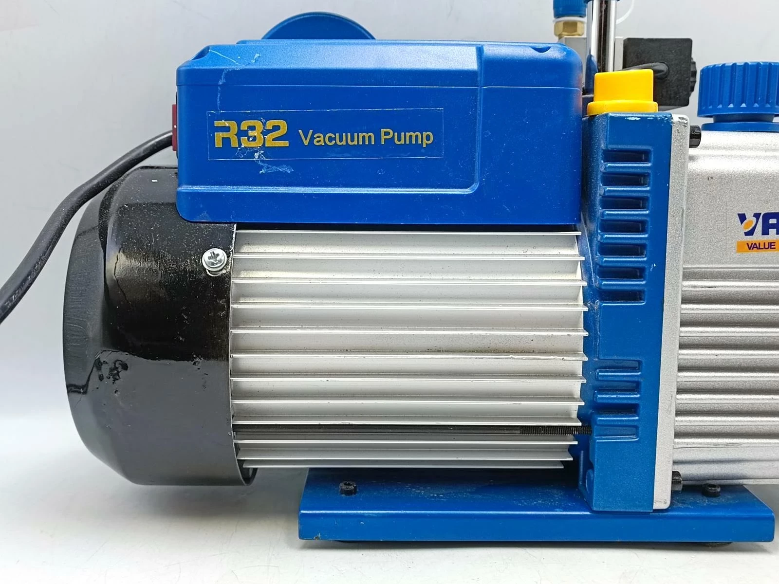 pompa-prozniowa-do-klimatyzacji-value-v-i240-r32-stan-bdb-marka-248811-1934735