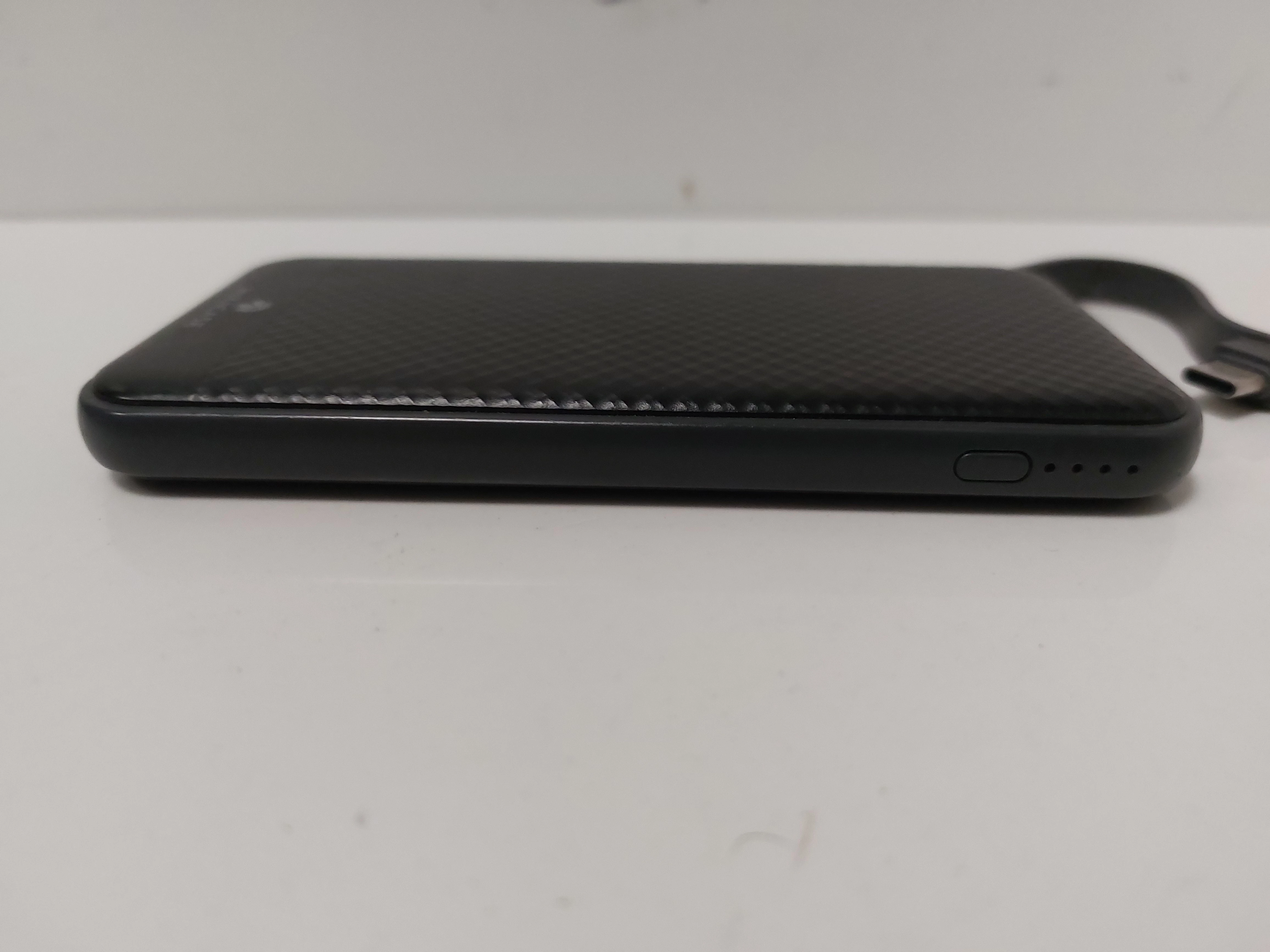 powerbank-miracase-mpb6000j-6000mah-polecam-zlacza-210270-4