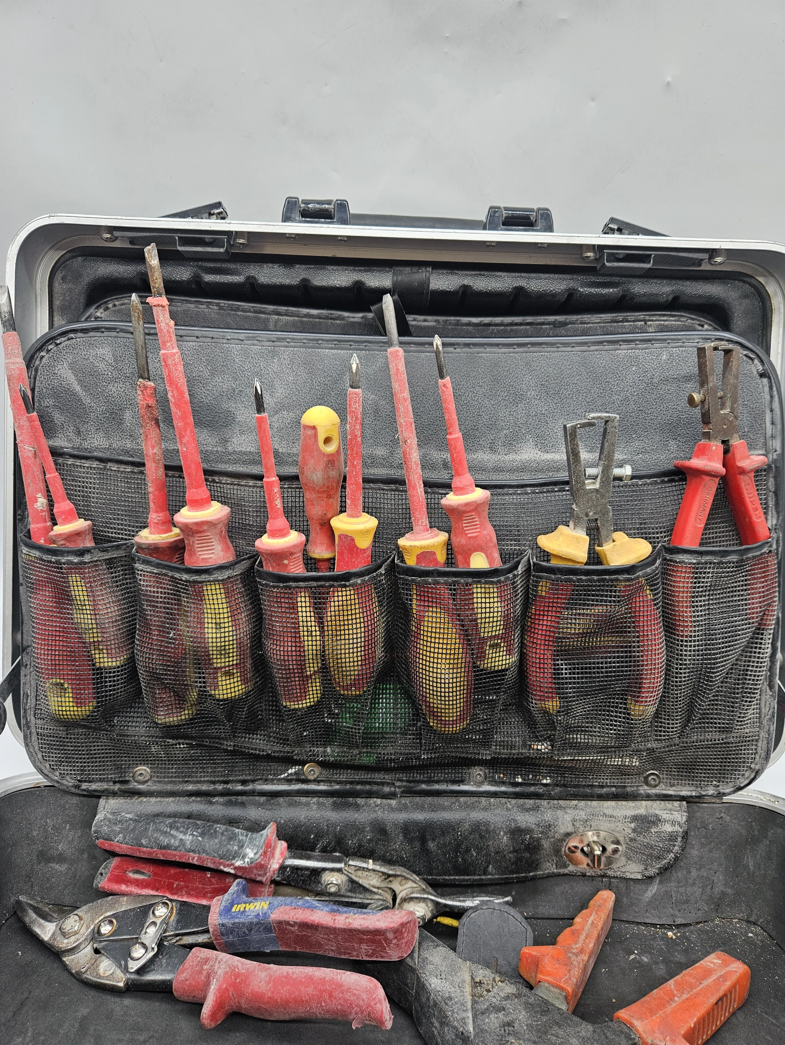 haupa-walizka-z-narzedziami-dla-elektryka-vde-1000v-stan-11323-2