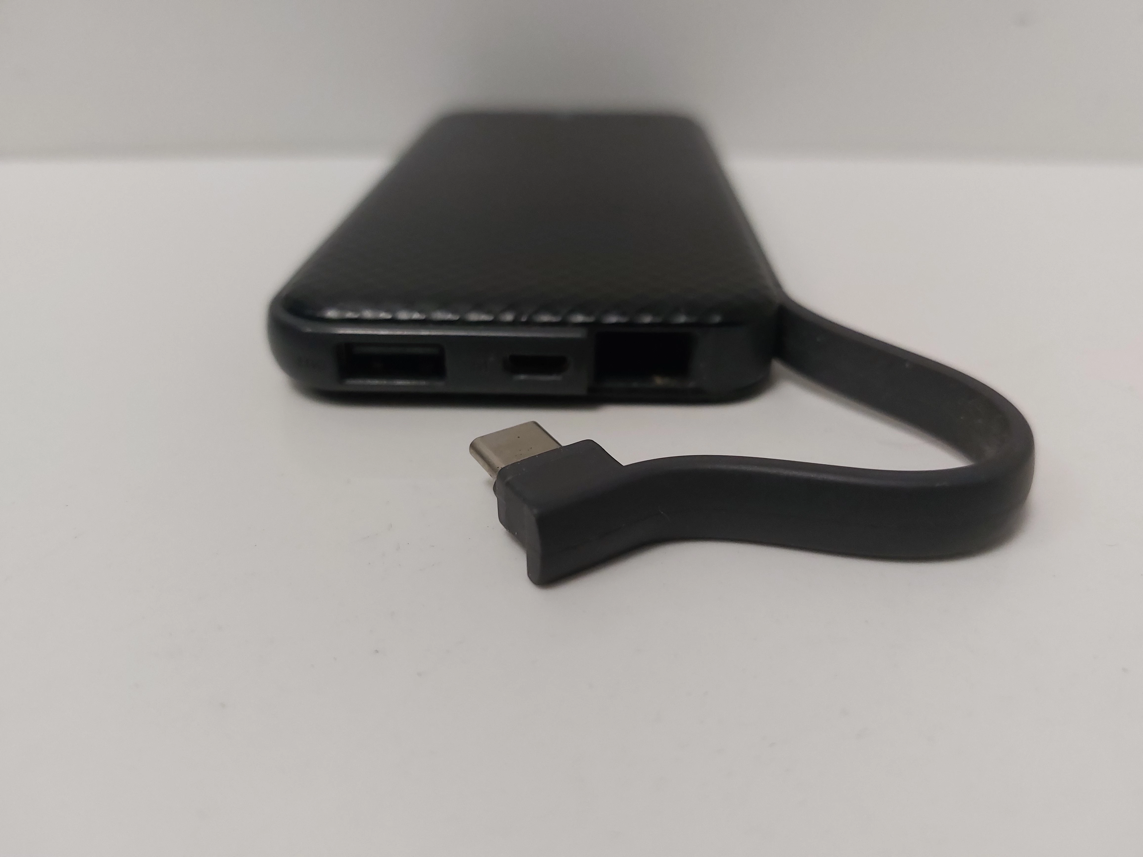 powerbank-miracase-mpb6000j-6000mah-polecam-stan-11323-2