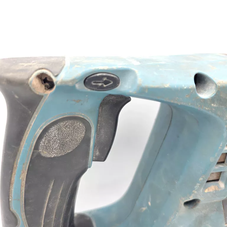 mlotowiertarka-makiata-dhr243-kod-producenta-dhr243zj