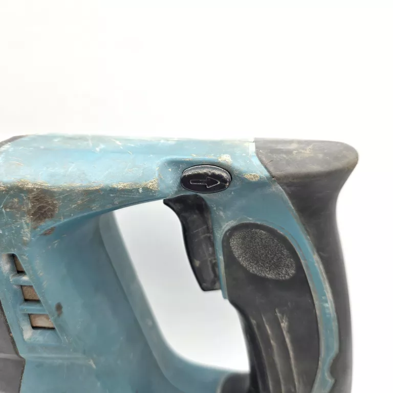 mlotowiertarka-makiata-dhr243-maksymalna-moc-000