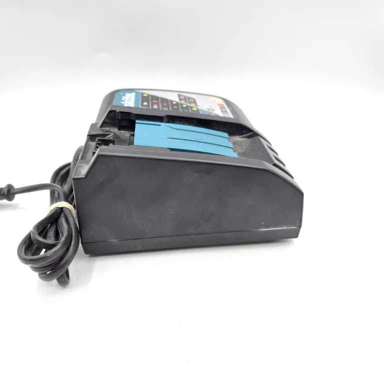 ladowarka-do-akumulatorow-makita-dc18rc-waga-produktu-z-opakowaniem-jednostkowym-0500