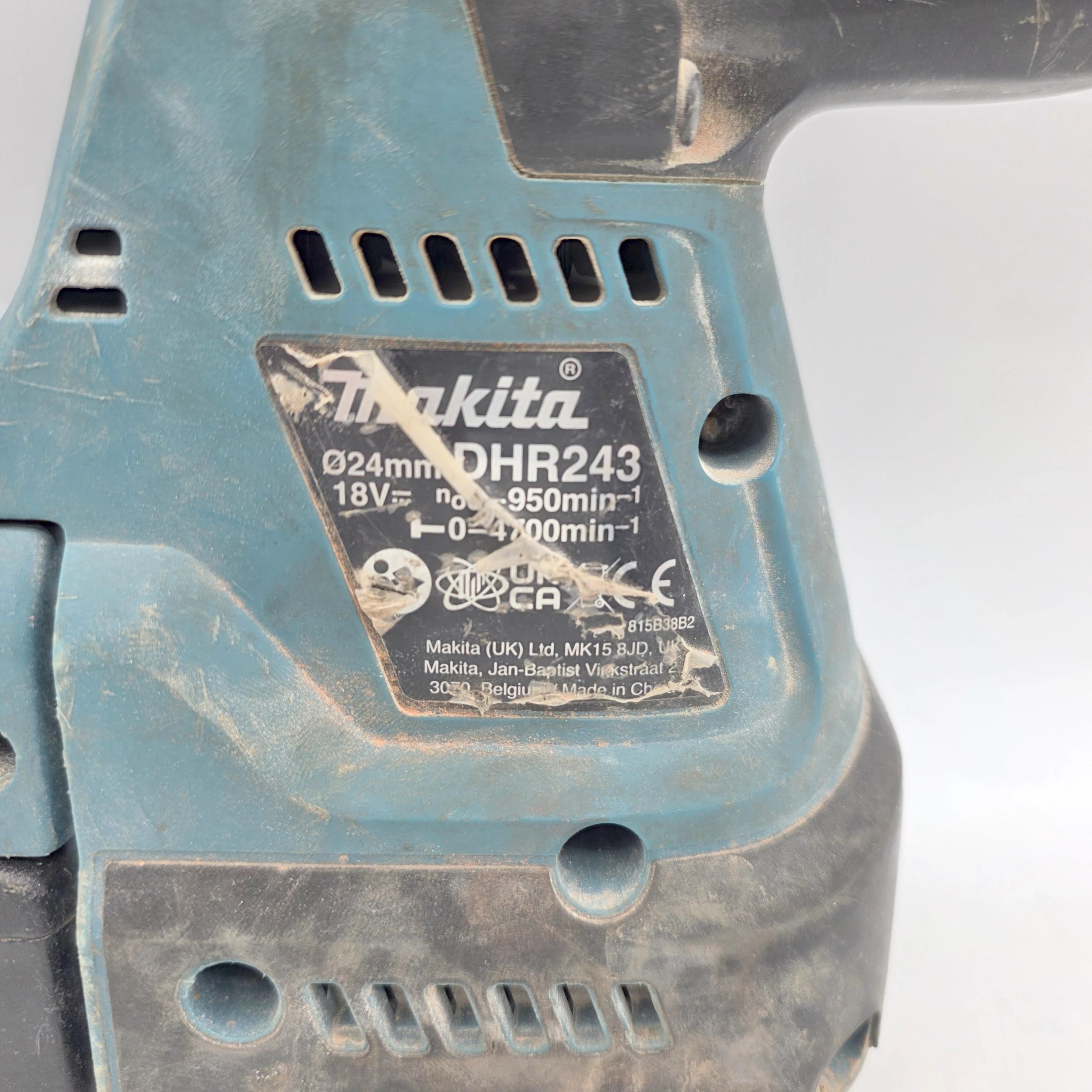 mlotowiertarka-makiata-dhr243-predkosc-obrotowa-950