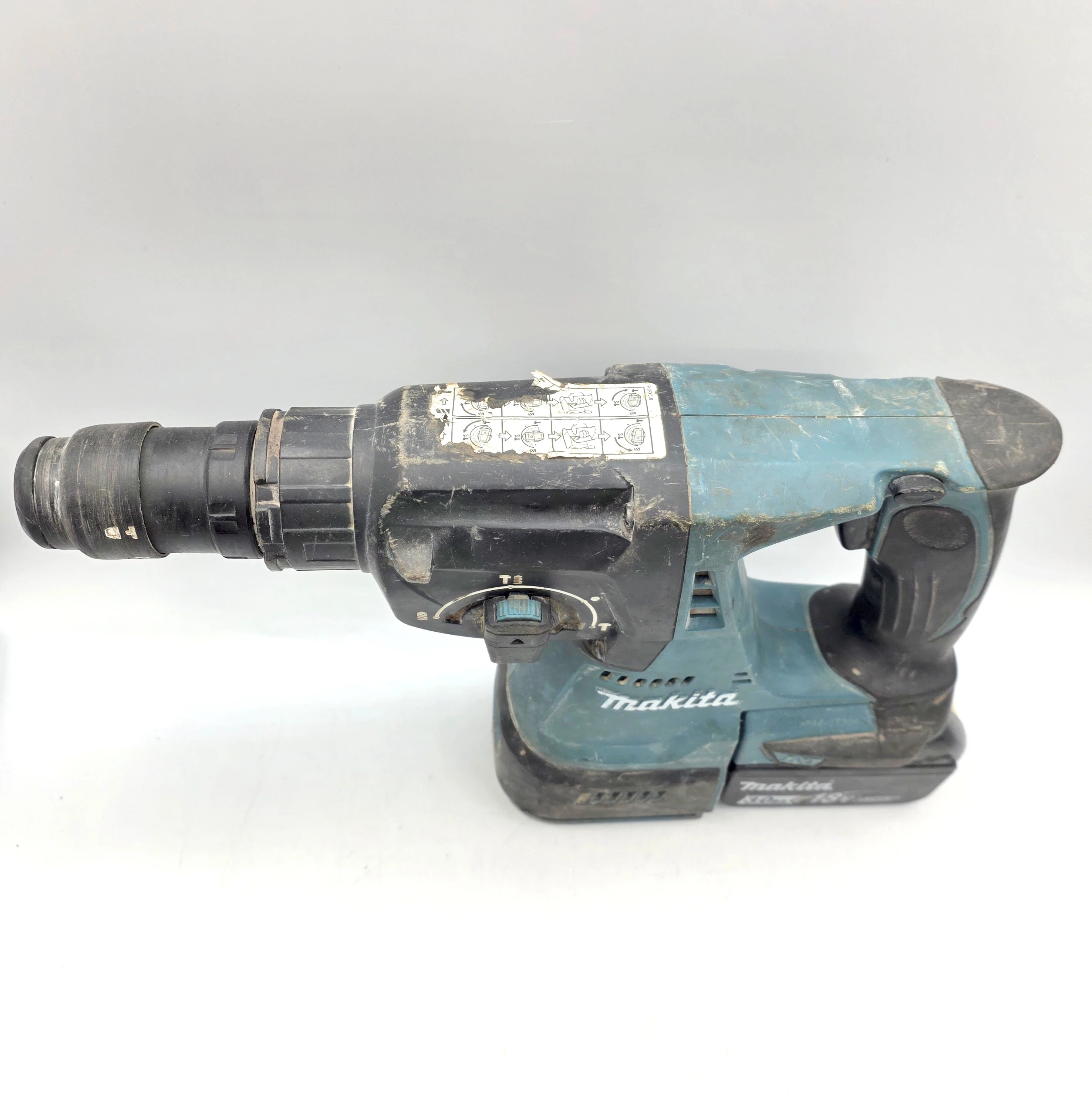 mlotowiertarka-makiata-dhr243-funkcyjnosc-205137-222601