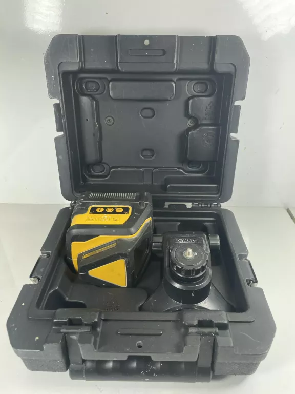 laser-dewalt-dw0811-walizka-stan-11323-2