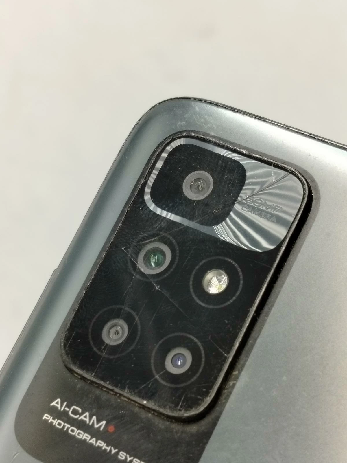 redmi-10-64-gb-zbite-szkielko-aparatu-tyl-kod-producenta-6934177778919