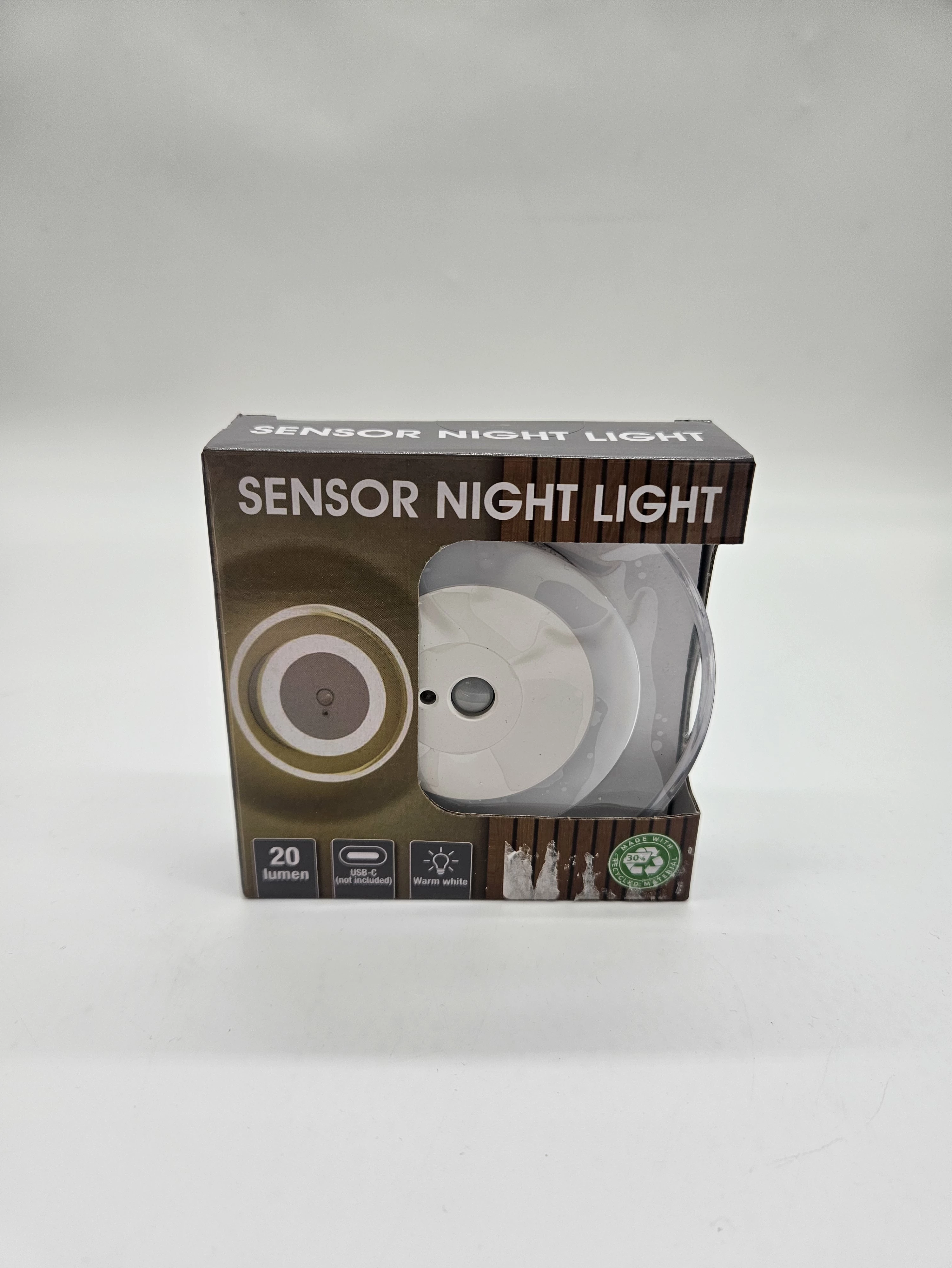 lampka-nocna-z-czujnikiem-ruchu-usb-c-dworcowa-2-leszno-gold-fish