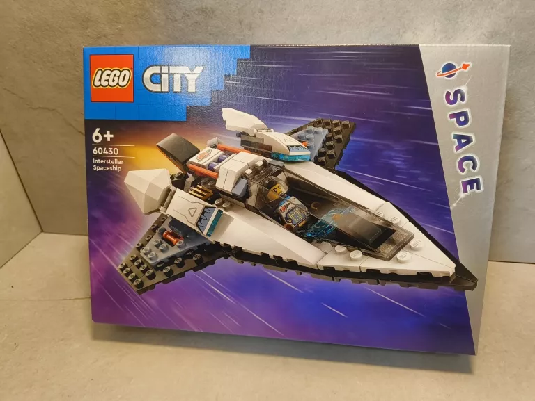 klocki-lego-city-60430-statek-miedzygwiezdny-osiedle-niepodleglosci-1-krakow