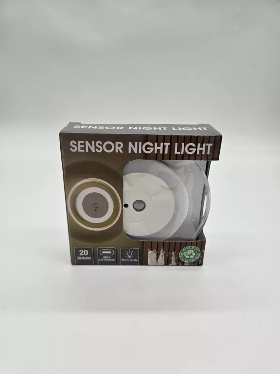 lampka-nocna-z-czujnikiem-ruchu-usb-c-dworcowa-2-leszno-gold-fish