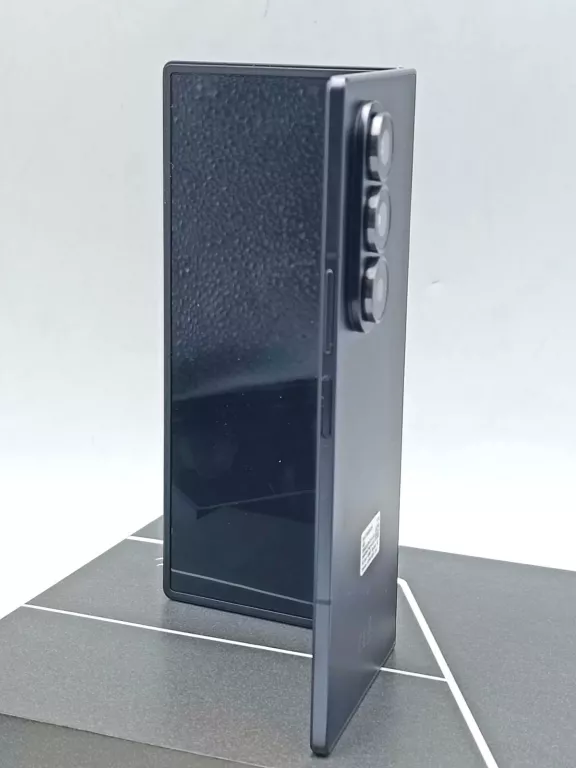 samsung-galaxy-z-fold7-16gb1tb-jetblack-gwarancja-system-operacyjny-4388-1