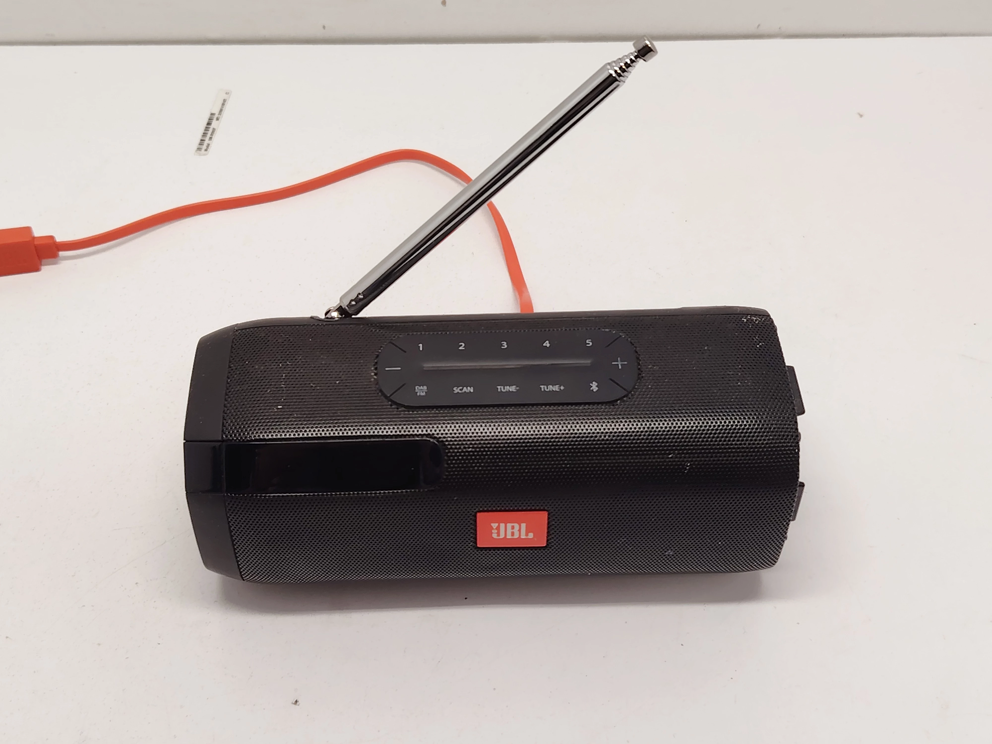 glosnik-jbl-tuner-czarny-boh-warszawy-69-bartoszyce