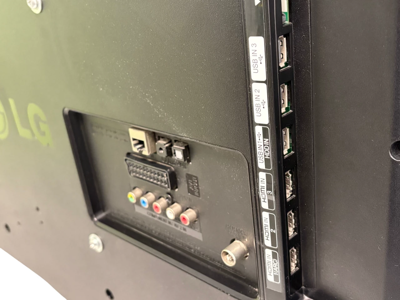 telewizor-lg-led-32-32lf5800-full-hd-1920-x-1080px-smart-tv-pilot-kod-producenta-32lf5800