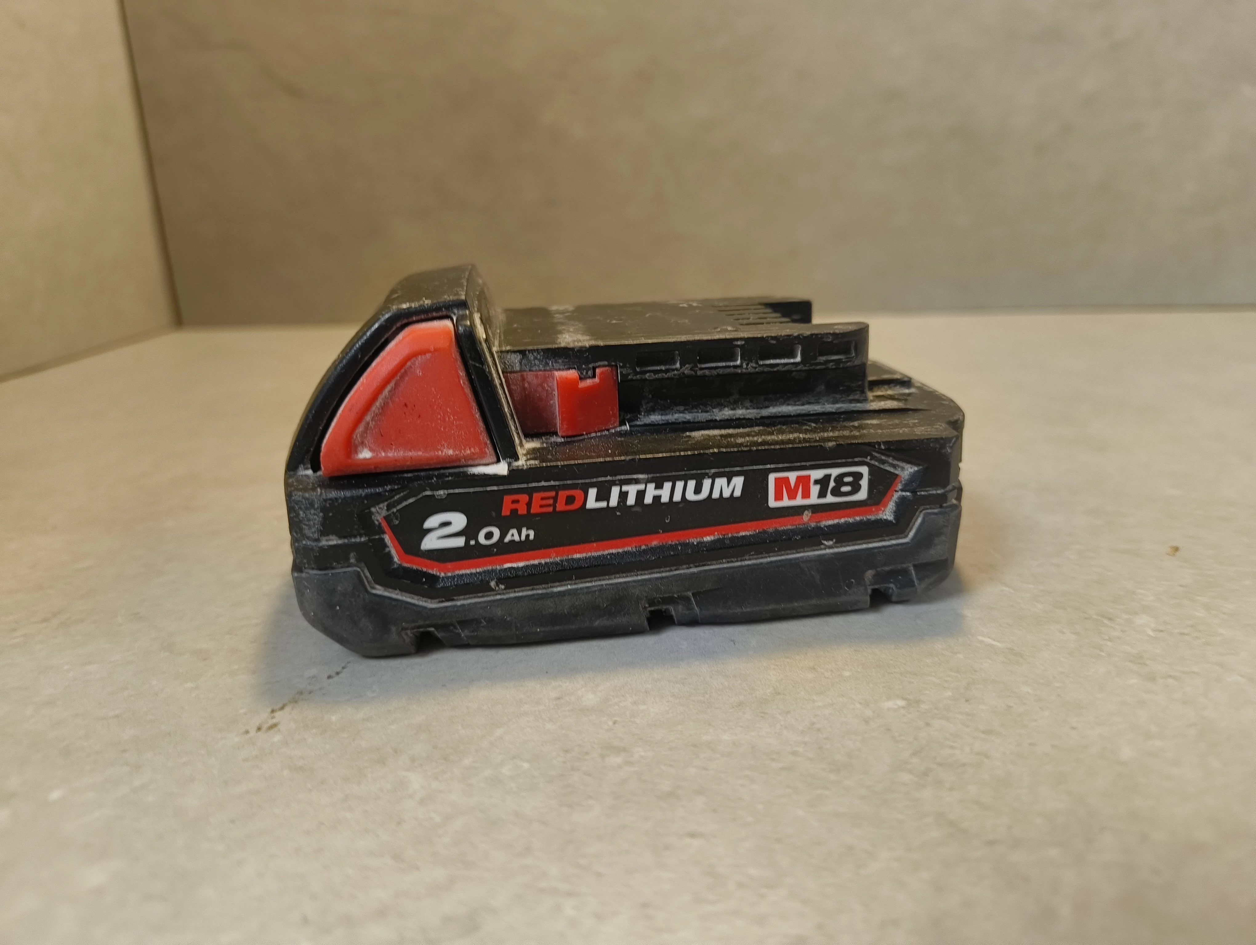 akumulator-milwaukee-m18-20ah-ean-gtin-4002395377237