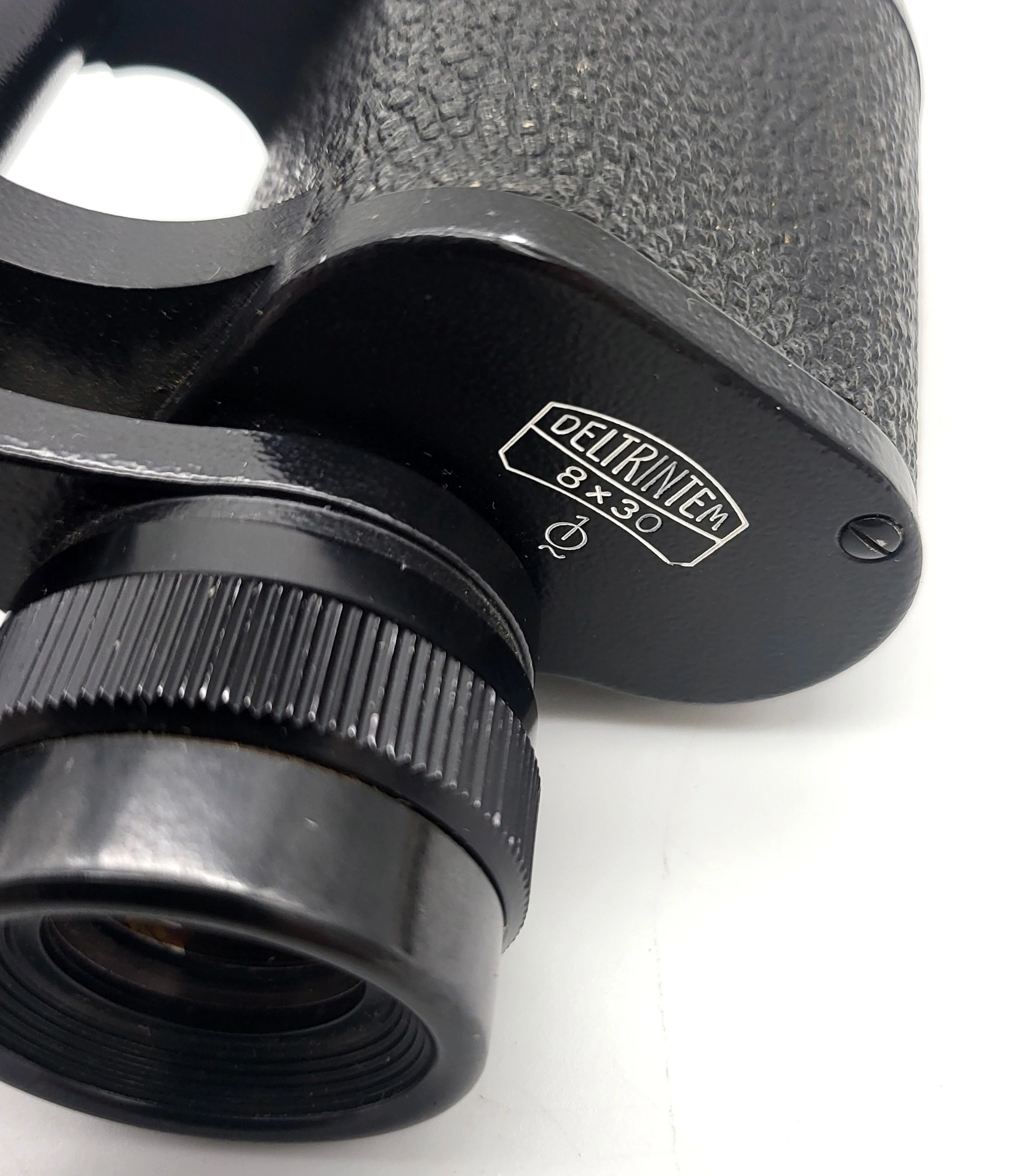 lornetka-carl-zeiss-jena-deltrintem-8x30-kod-producenta-deltrintem