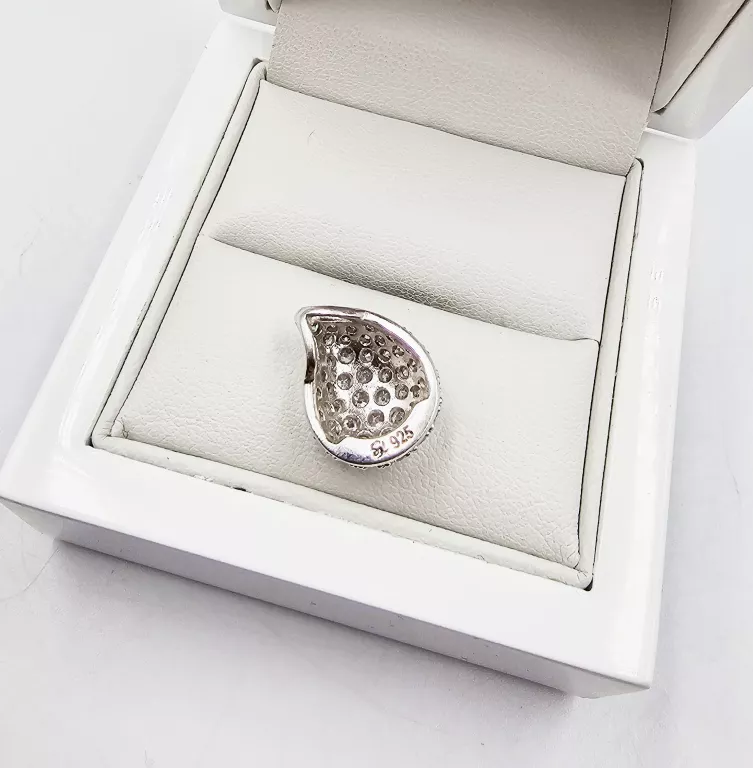 srebrna-zawieszka-z-cyrkoniami-255gr-p925-material-15835-4