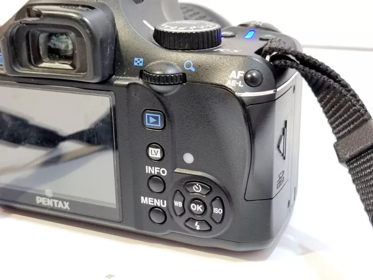 lustrzanka-pentax-k-x-obiektyw-pentax-18-55-model-k-x