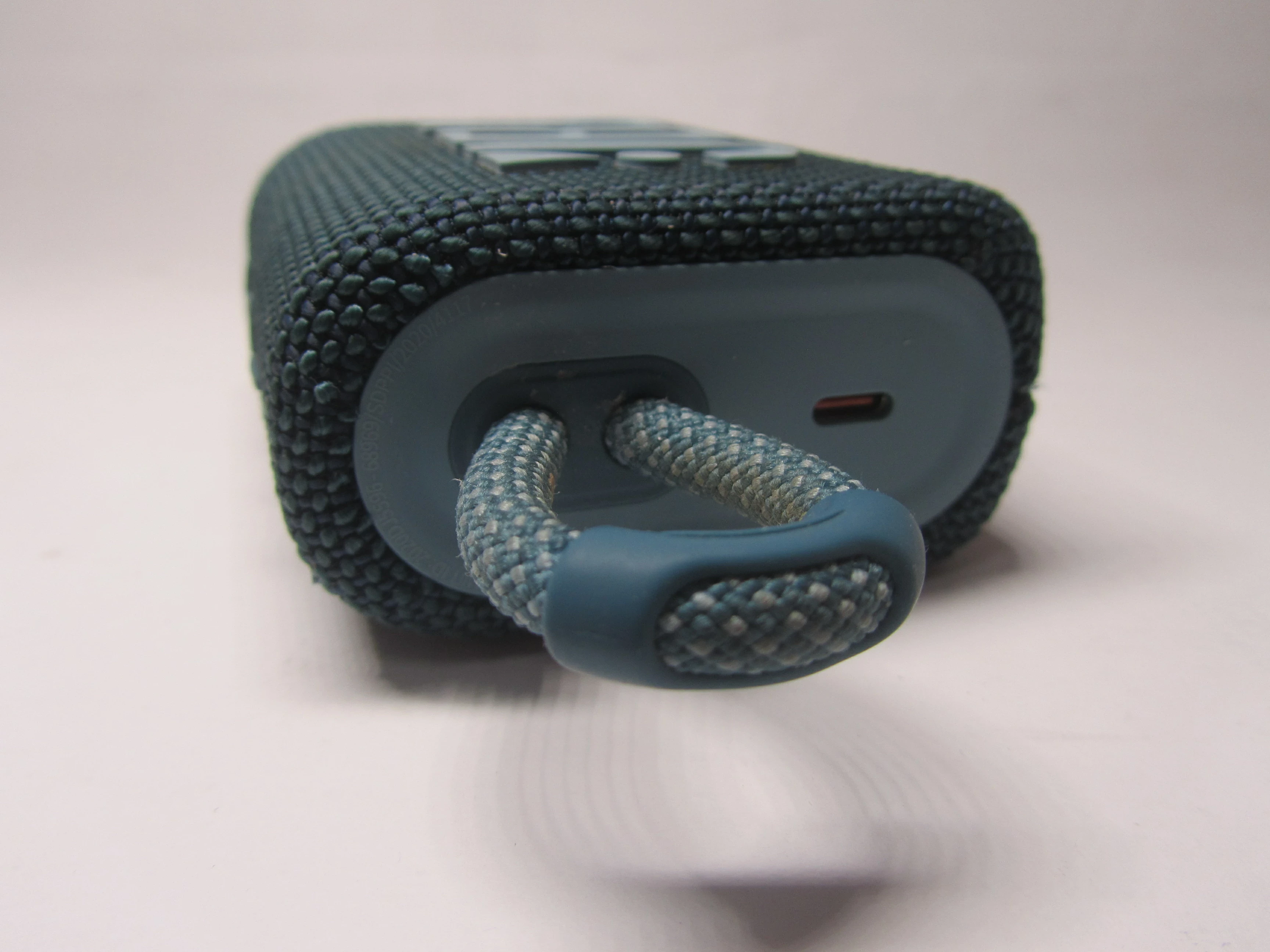 glosnik-jbl-go-3-zasilanie-209202-1769478