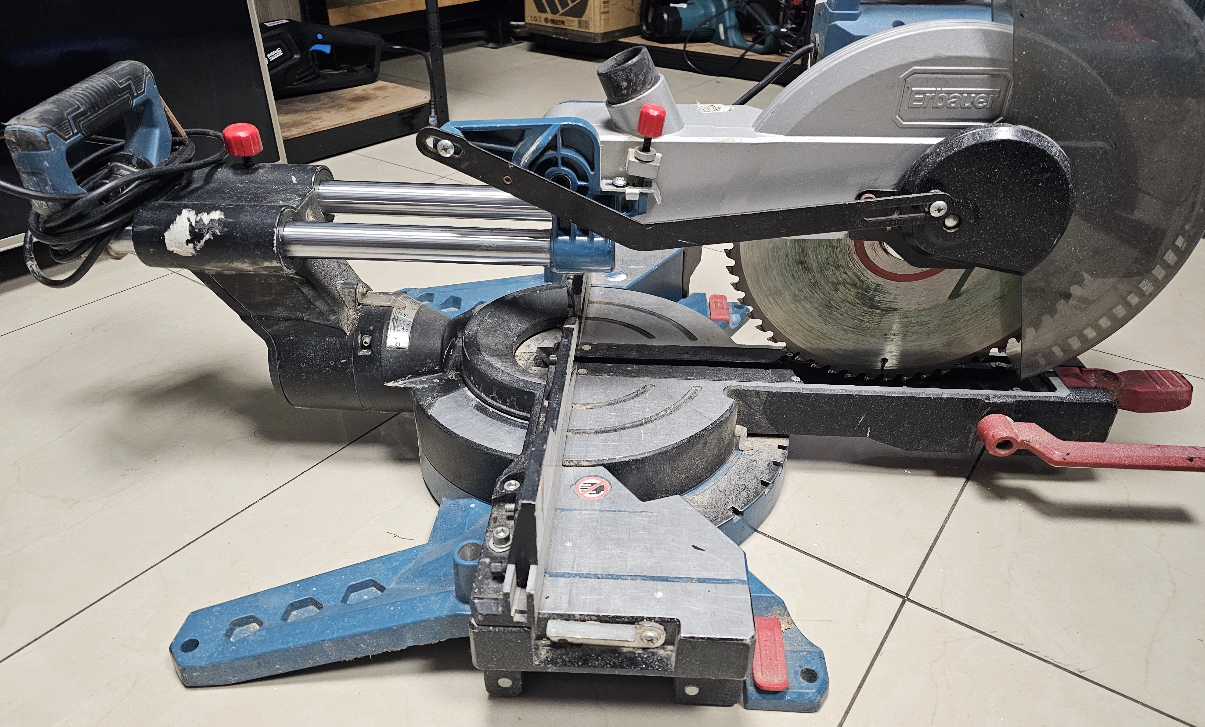 pila-ukosnica-erbauer-emis305s-1800w-305mm-hallera-2-wladyslawowo