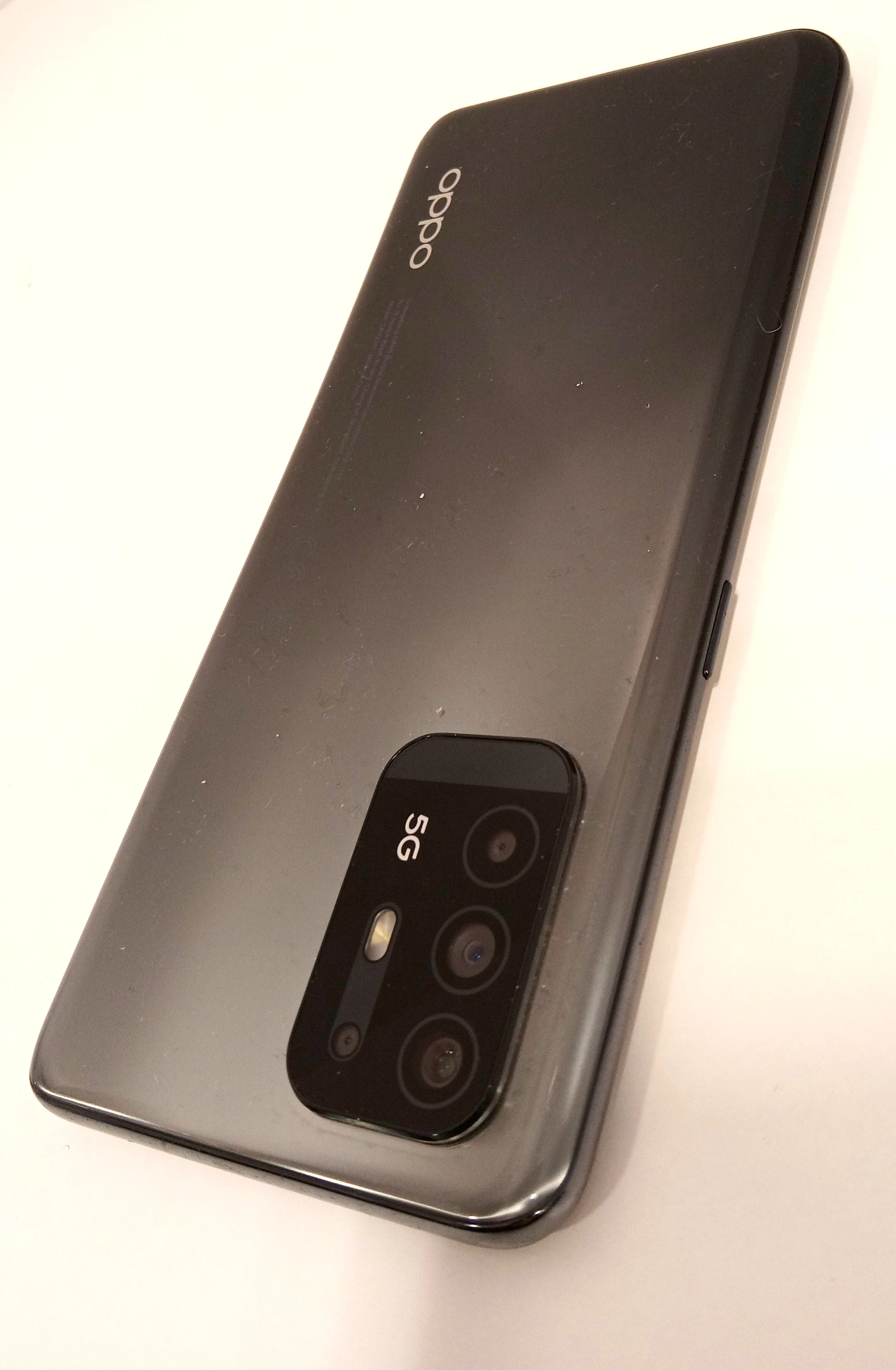 telefon-oppo-reno-5z-typ-202685-212929