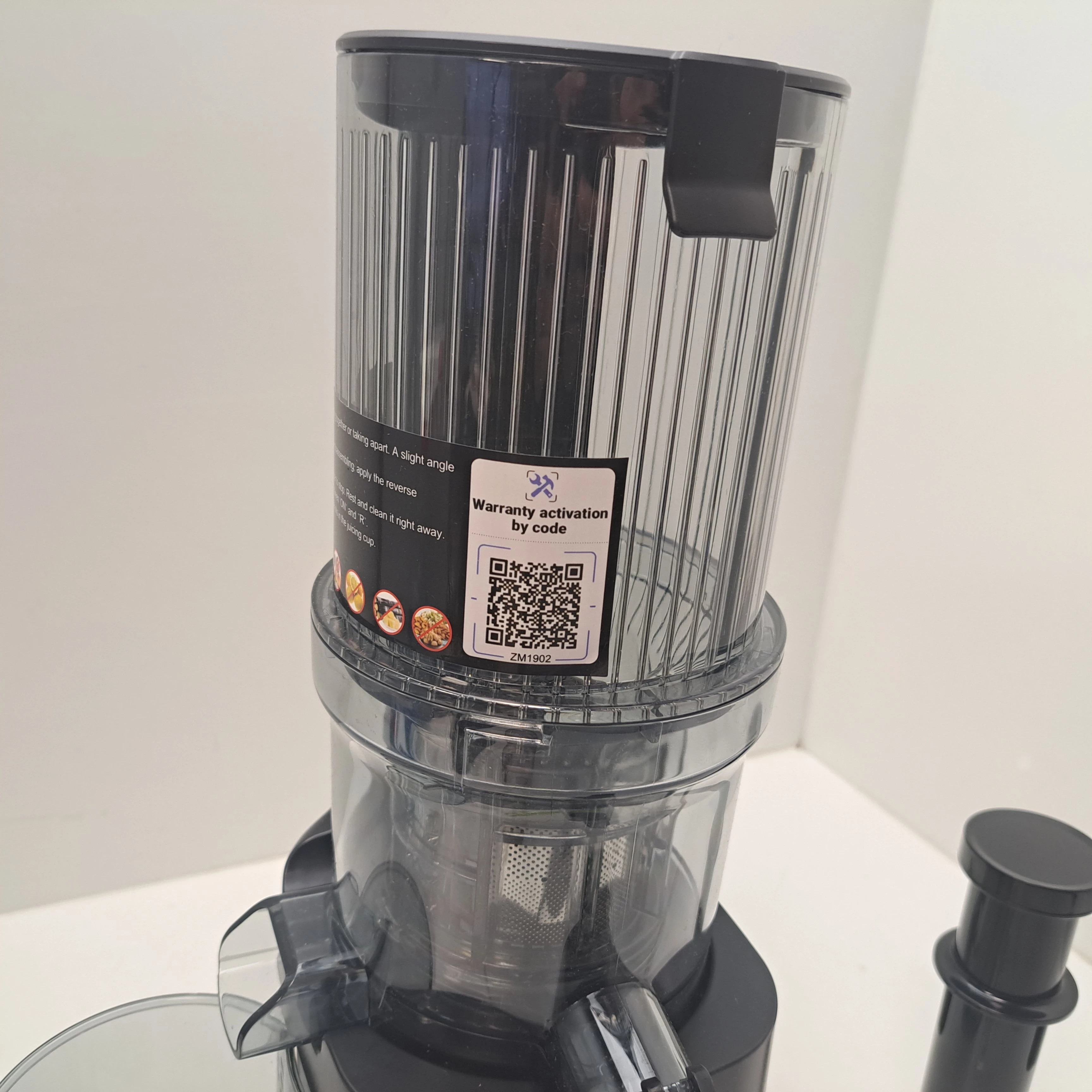 wyciskarka-do-soku-amzcheff-stan-11323-2