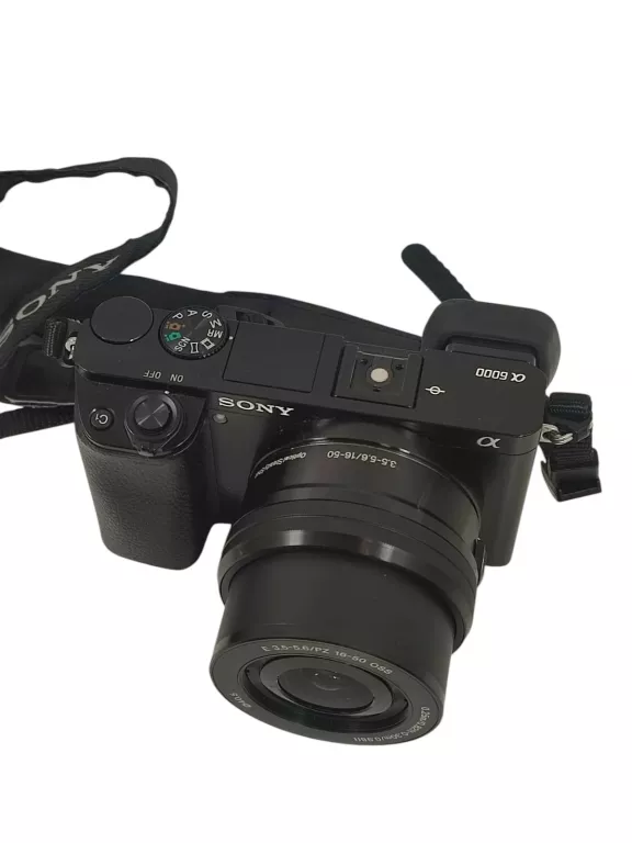 aparat-z-wymienna-optyka-sony-alpha-a6000-obiektyw-e-35-56-pz-16-50-w-zestawie-814-1