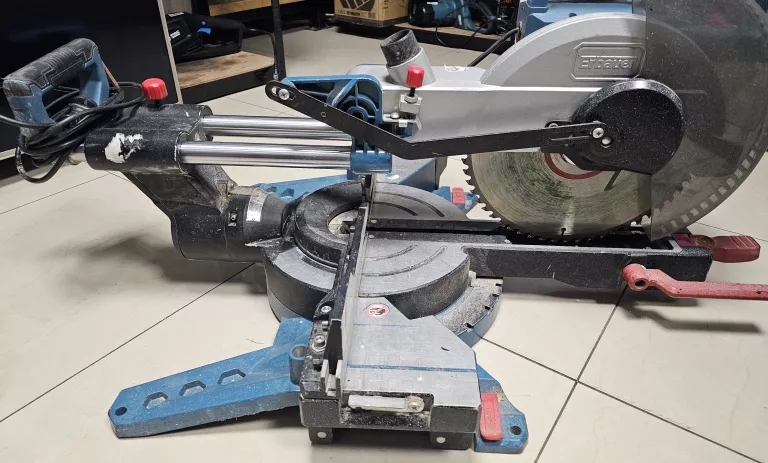 pila-ukosnica-erbauer-emis305s-1800w-305mm-hallera-2-wladyslawowo