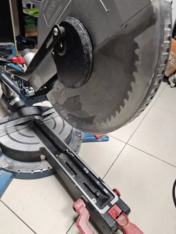 pila-ukosnica-erbauer-emis305s-1800w-305mm-marka-248811-950358