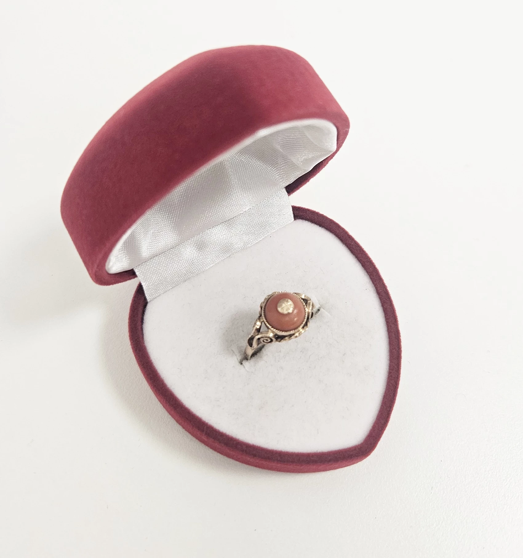 wyrob-jubilerski-uzywany-zloty-pierscionek-z-koralem-585281g-ean-gtin-5900025228081