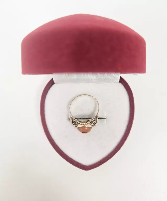 wyrob-jubilerski-uzywany-zloty-pierscionek-z-koralem-585281g-stan-11323-2