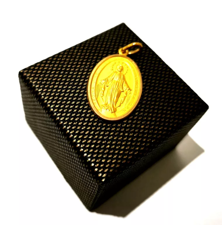 piekna-zlota-zawieszka-750-620-g-marka-248811-958954