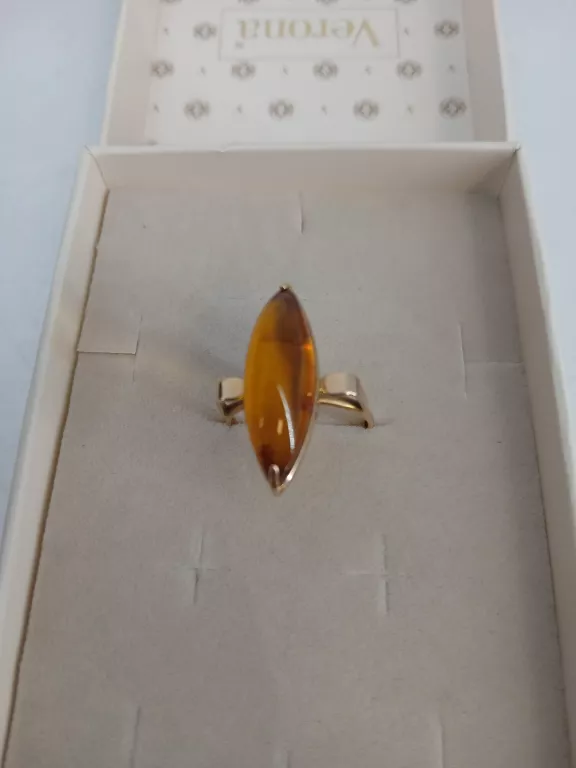 zloty-pierscionek-z-bursztynem-pr-585-w358g-r17-mickiewicza-12f-sj-morag