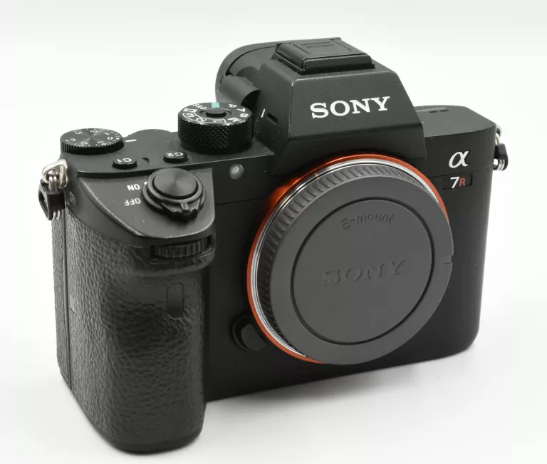 sony-alpha-a7r-iii-czarny-body-ilce-7rm3-model-alpha-a7-iii