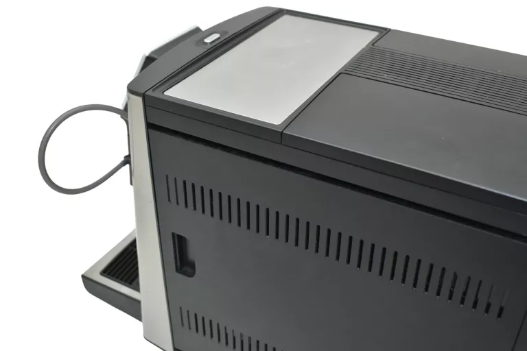 ekspres-cisnieniowy-nivona-nic825-wbudowany-mlynek-596-1