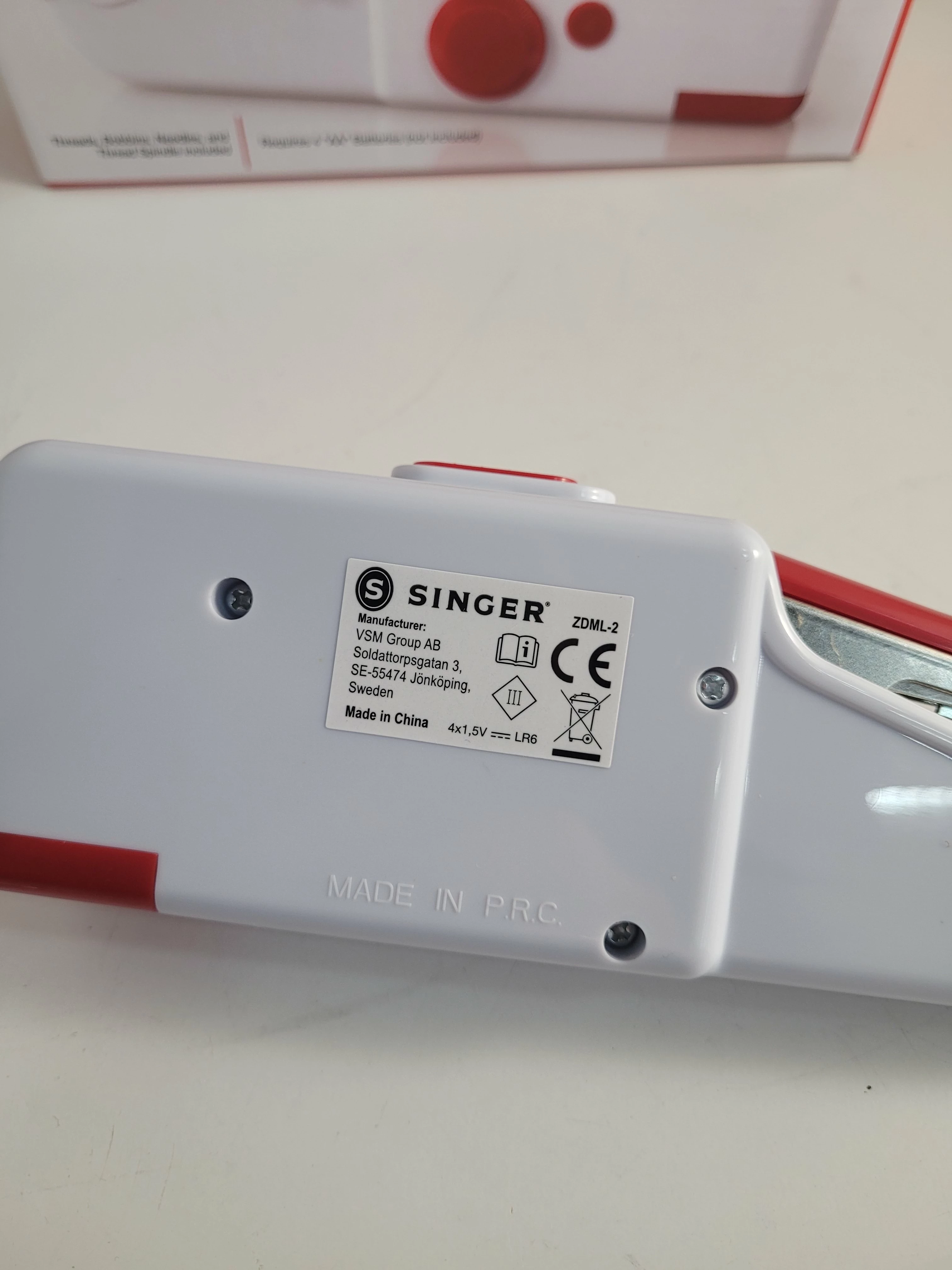 maszyna-do-szycia-singer-mini-5587-komplet-stan-11323-2